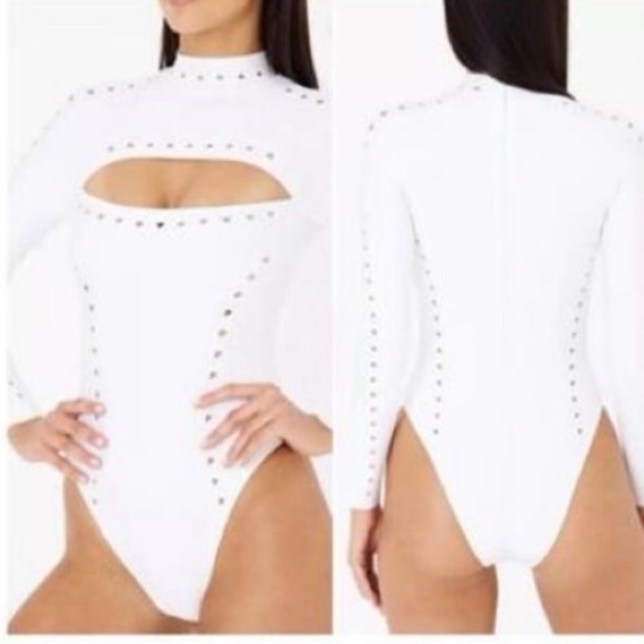 gigi c swimsuit surfsuit white XS cutout scuba long sleeve alexis beach summer - Picture 1 of 5